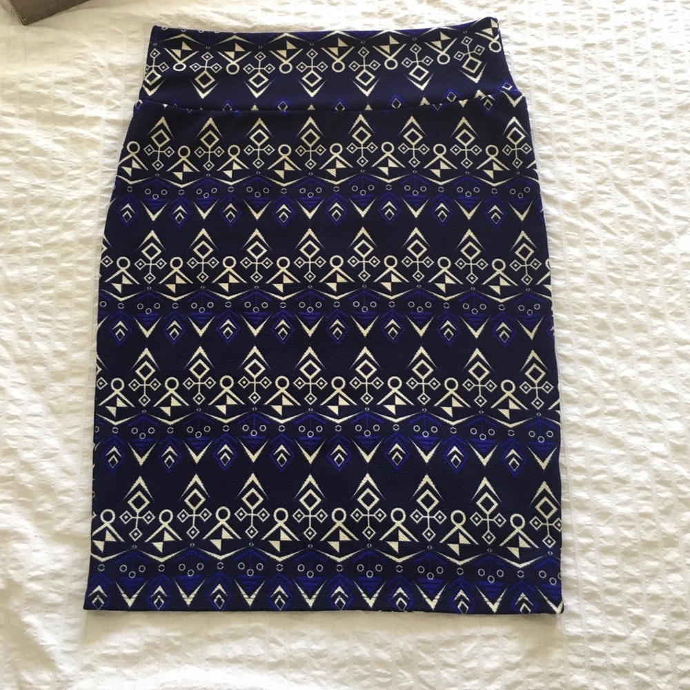 LuLaRoe Cassie skirt